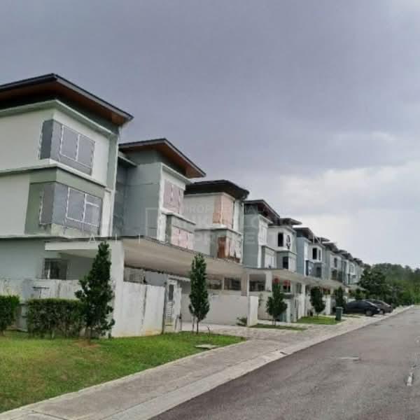 Tropicana Heights - 2