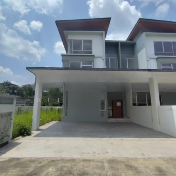 Tropicana Heights - 1