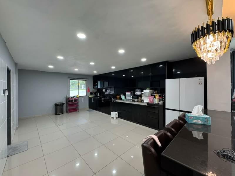 Bandar Tiram 3: Phase 2 - 4
