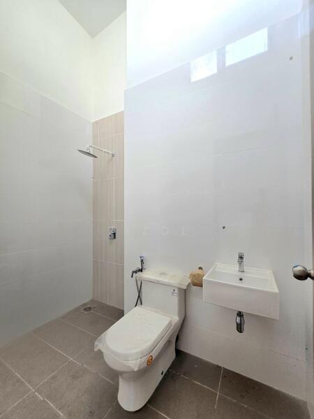 Maple Residence @ Laman View - 2