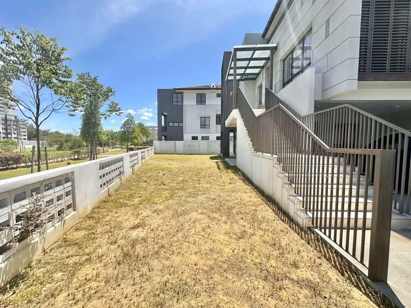 The Mulia Residences - 5