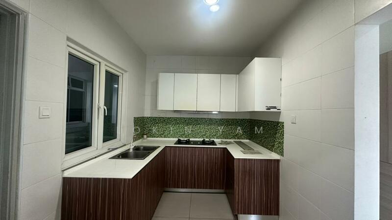 Seasons Amara Larkin - 2