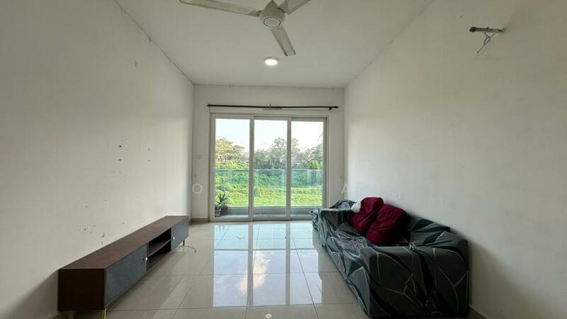 Seasons Amara Larkin - 3