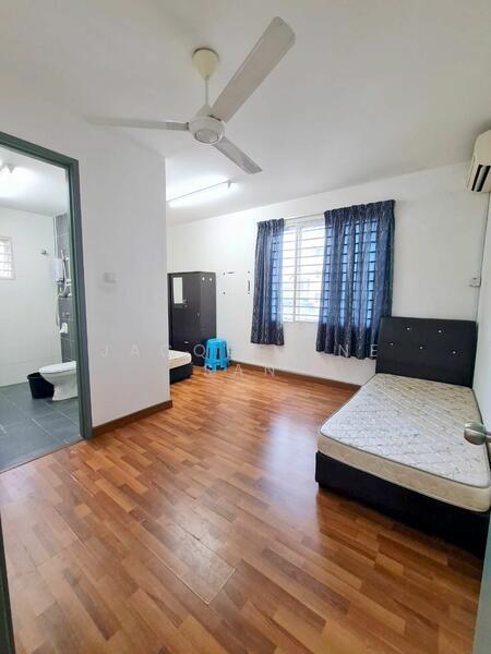 2-storey Terrace House at Tiara East - 3