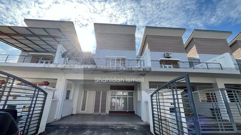 Bandar Springhill - 1