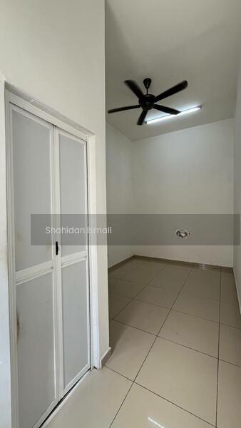 Bandar Springhill - 4