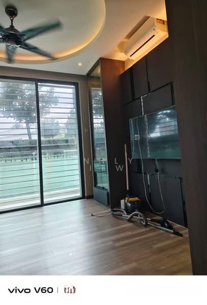 Crescent Bay Suites (Teluk Bayu) - 2