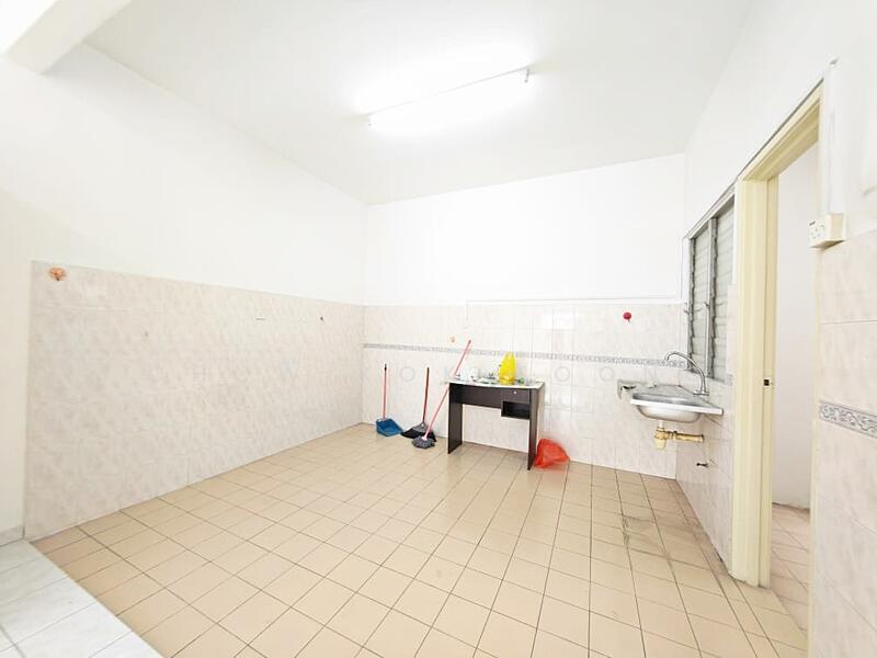 Pangsapuri Sri Mekar - 4