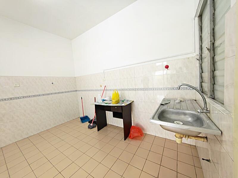 Pangsapuri Sri Mekar - 5