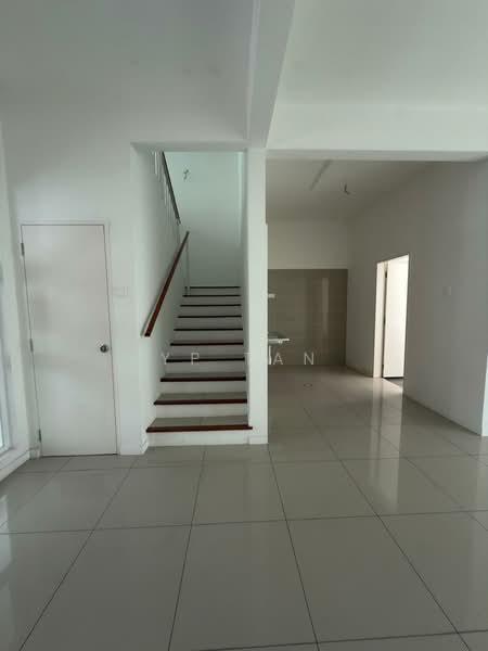 Canary Residence - 2