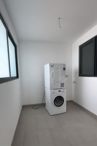 The Astaka @ 1 Bukit Senyum - 3