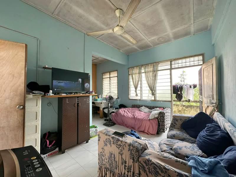 Flat Taman Perling - 2