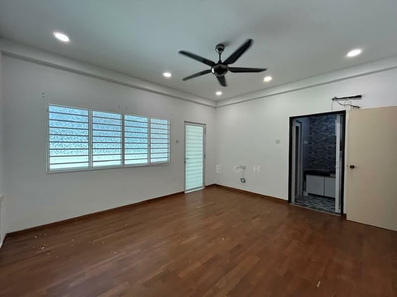 Taman Ara Jelutong 3 Storey Terrace House - 4