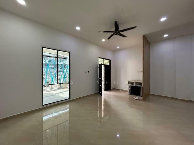 Taman Ara Jelutong 3 Storey Terrace House - 3