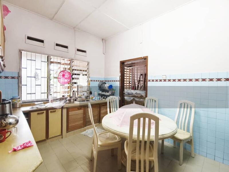 Taman Sentosa, Taman Pelangi, Taman Suria 2 Storey Bungalow Corner - 4