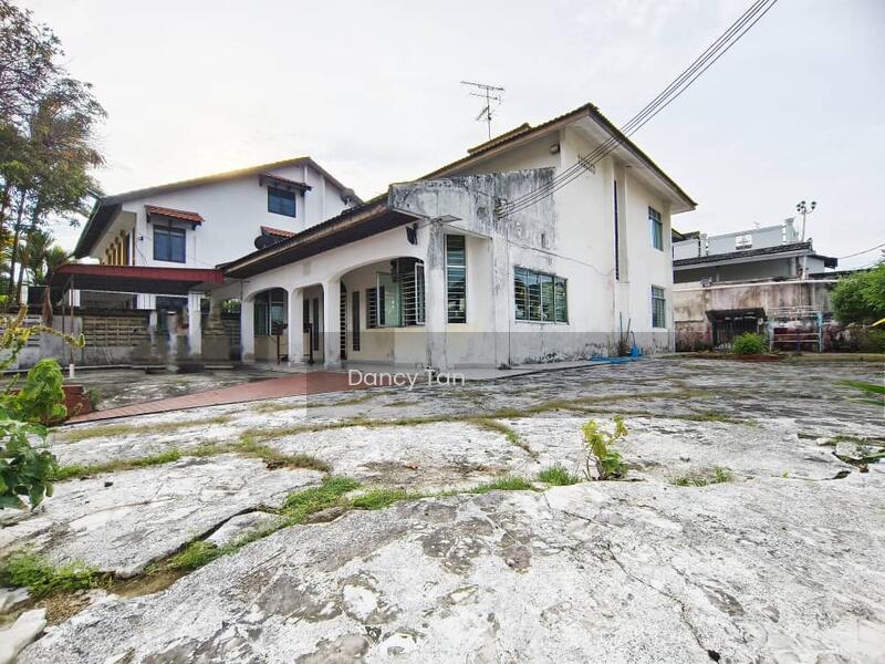 Taman Sentosa, Taman Pelangi, Taman Suria 2 Storey Bungalow Corner - 1