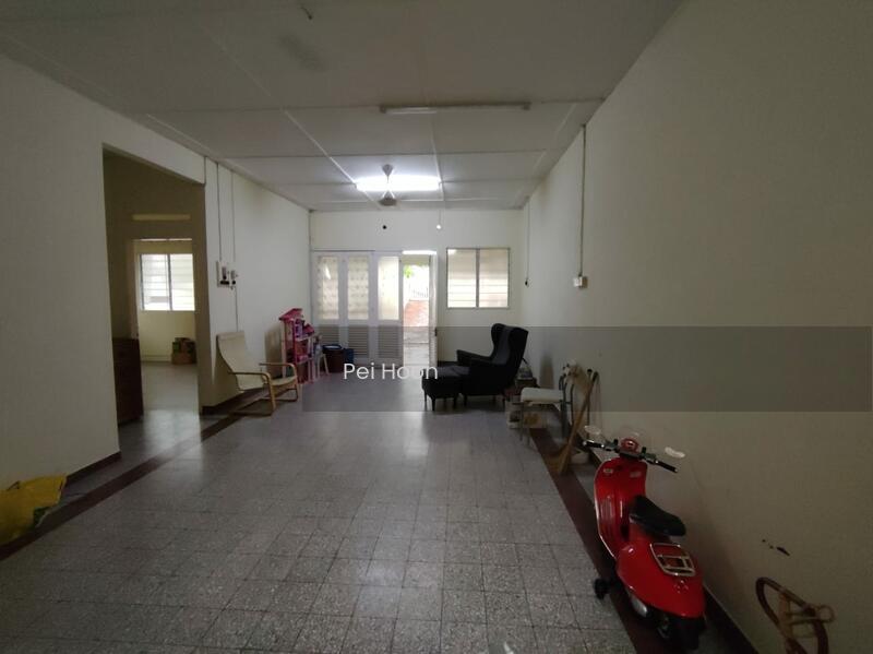 Single storey Semi D - 2