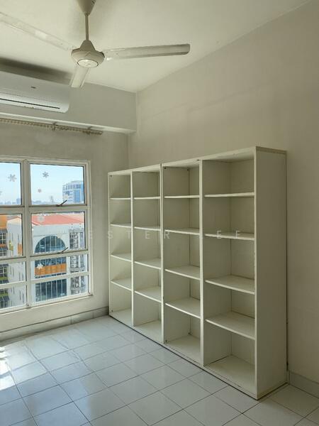 Sterling - 3
