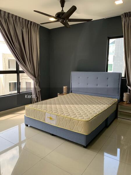 Upper East @ Tiger Lane - 2