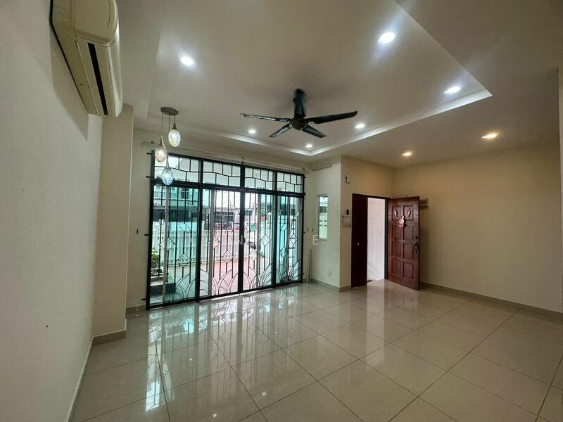 Greenlane Triple Storey Terrace - 1