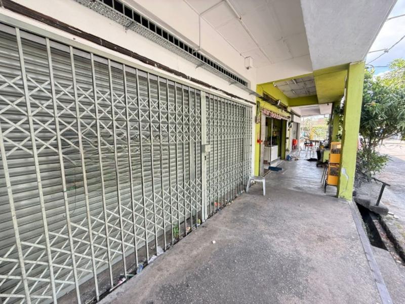 Teratai Bukit Beruntung Shop - 2