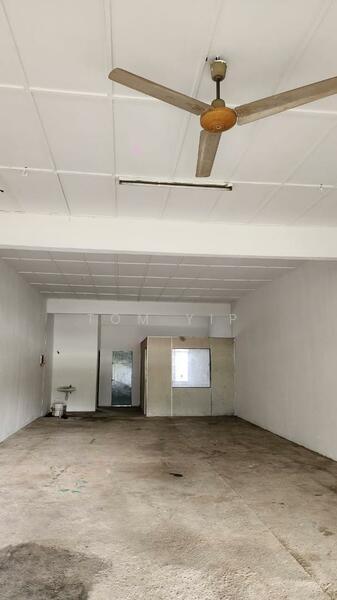 Teratai Bukit Beruntung Shop - 4