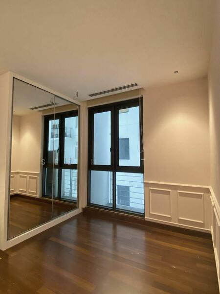Icon Residence - 4