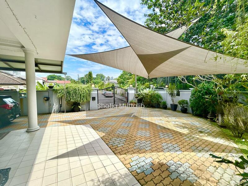 Ukay Heights Bungalow - 2