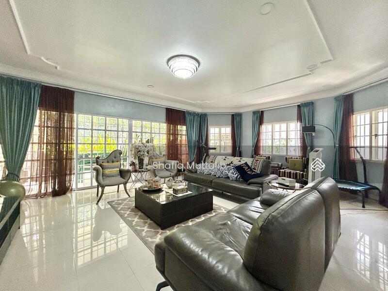 Ukay Heights Bungalow - 4