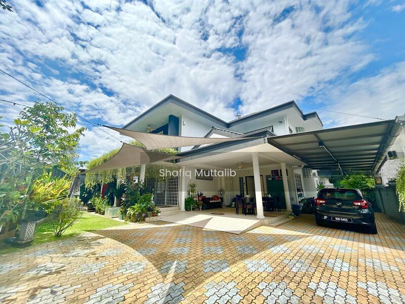 Ukay Heights Bungalow - 1