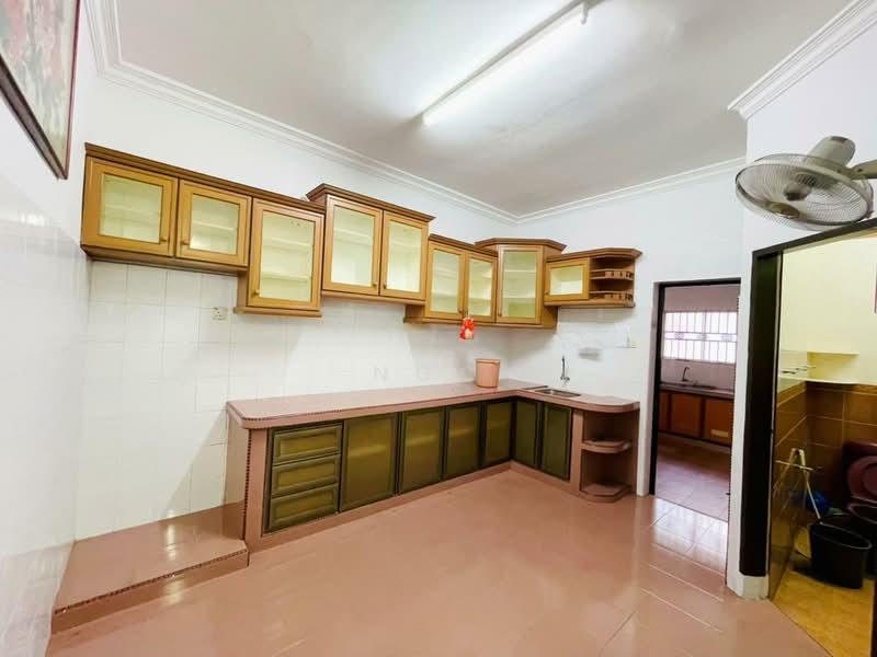 Double Storey Terrace End Lot Taman Flora Batu Pahat - 3