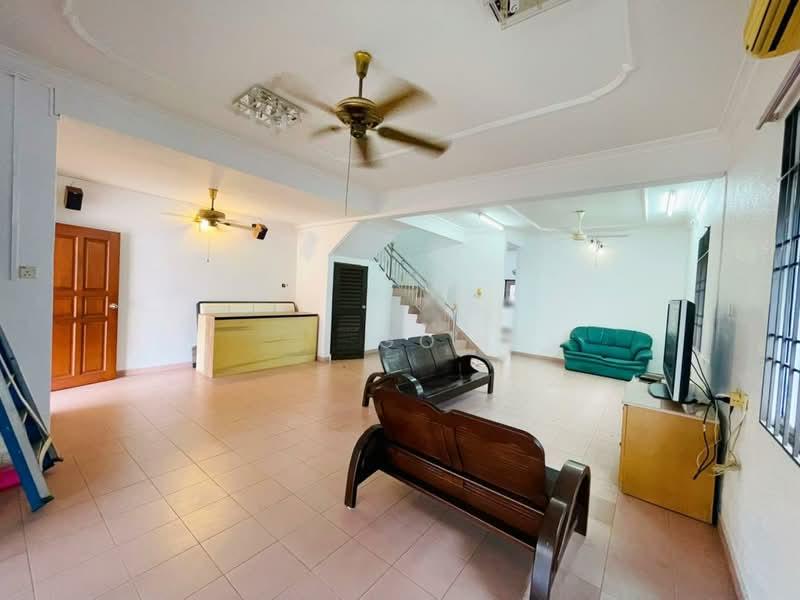 Double Storey Terrace End Lot Taman Flora Batu Pahat - 1