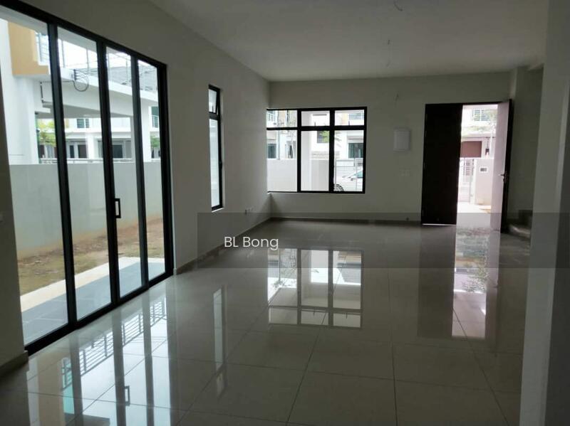 Terrace house at Krubong - 2