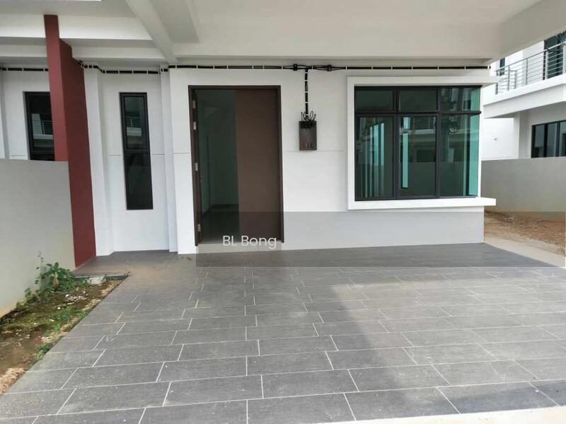 Terrace house at Krubong - 2