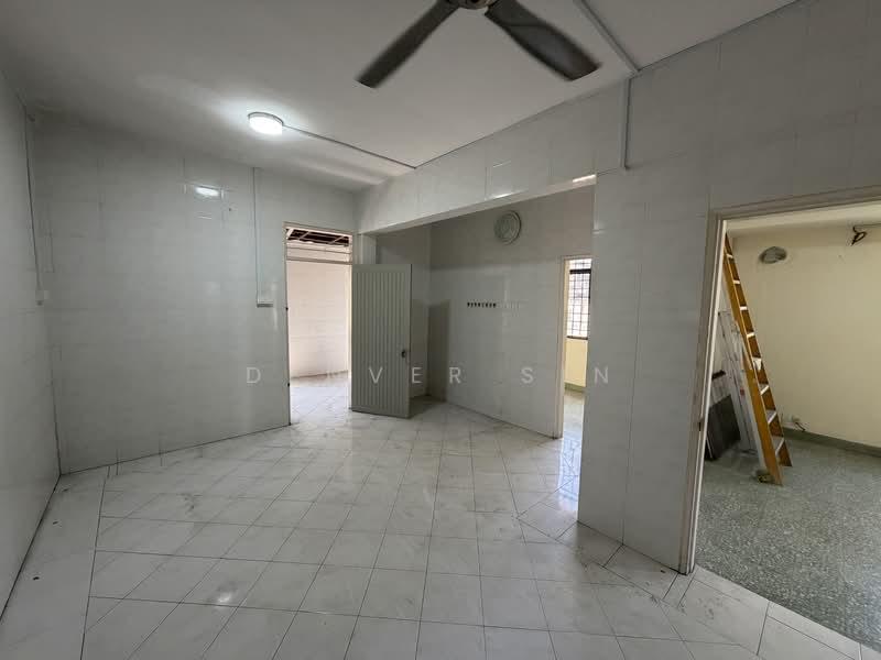 Taman Overseas Union (Taman Oug) - 5