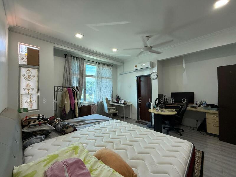 FULLY RENOVATED Double Storey Terrace Jalan Plumbum Seksyen 7 Shah Alam - 4