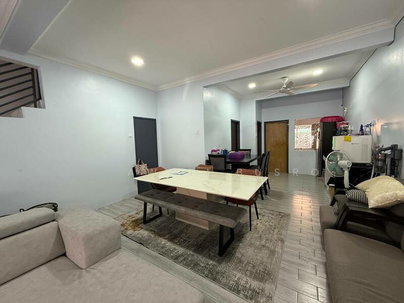 FULLY RENOVATED Double Storey Terrace Jalan Plumbum Seksyen 7 Shah Alam - 3