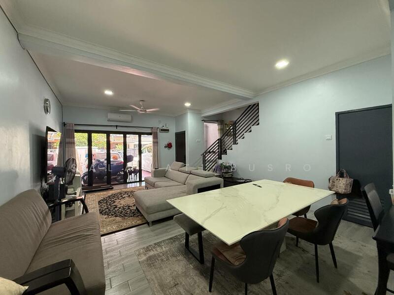 FULLY RENOVATED Double Storey Terrace Jalan Plumbum Seksyen 7 Shah Alam - 2