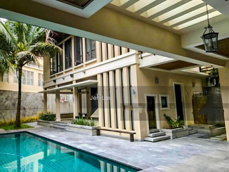 Outstanding Location, Luxurious Renovation - 4