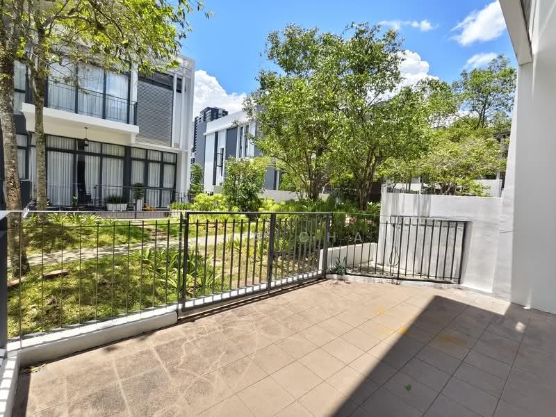 16 Quartz @ Melawati - 3