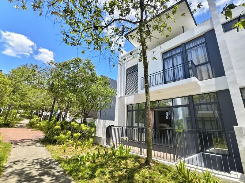 16 Quartz @ Melawati - 2