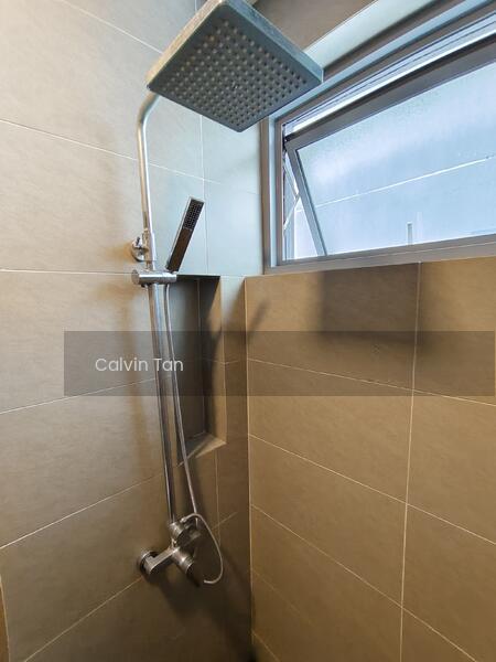 Lakefront Residence - 4