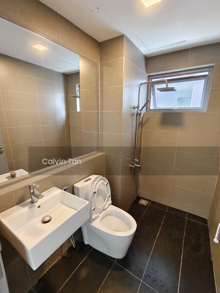 Lakefront Residence - 3