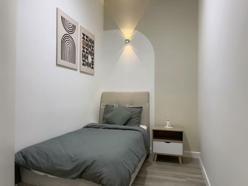 The Coronade Residences - 4