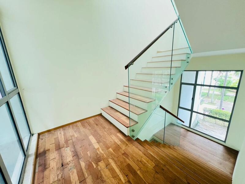 Schubert, Symphony Hills - 3