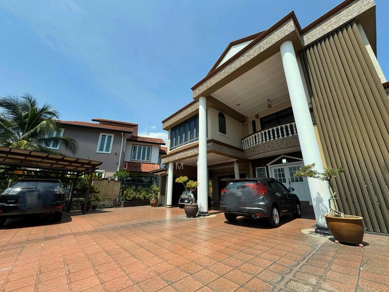 Bandar Tunn Hussein Onn - 1