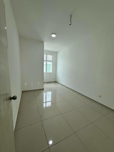 Bandar Layangkasa Pasir Gudang - 5