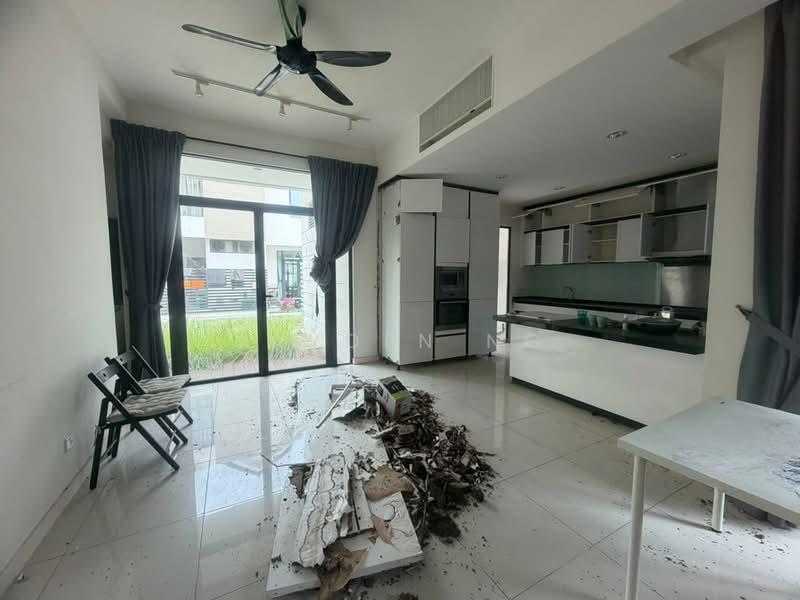 Medini Medini Medinis - 3