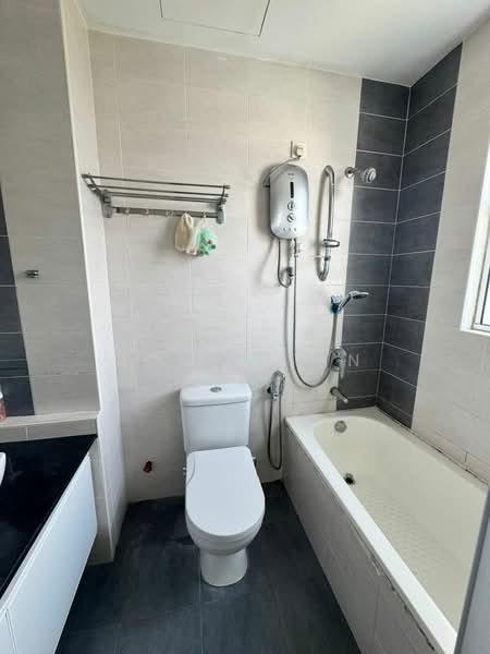 Rosvilla Condominium - 3