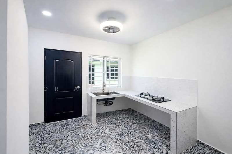 Fully Renovated Endlot Double Storey Terrace Taman Sri Tanjung - 5